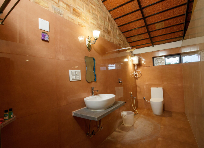 Bathroom 4, Gir Lions Paw Resort With Swimming Pool, Junagadh