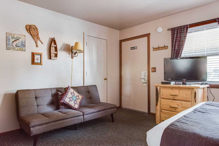Others 5, Franciscan Lakeside Lodge, Placer