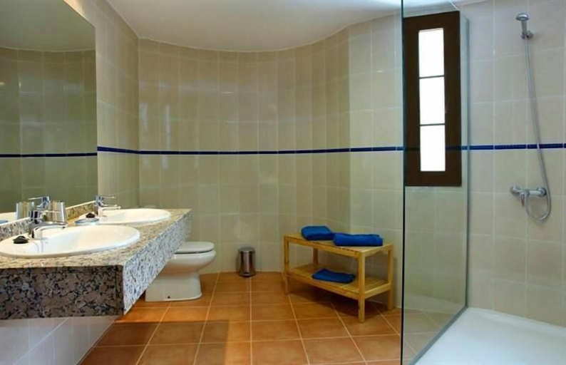 Bathroom 5, Tabaiba Apartamentos, Las Palmas
