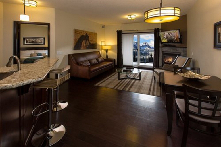Bedroom 2, Grande Rockies Resort - Bellstar Hotels & Resorts, Division No. 15