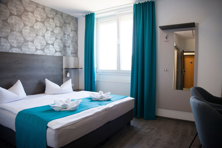 Bedroom 3, Hotel im Kaiserpark, Schmalkalden-Meiningen