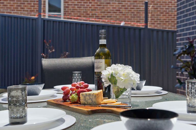 Food & Drinks, Accommodation Hunter - Adams St Maitland, Maitland