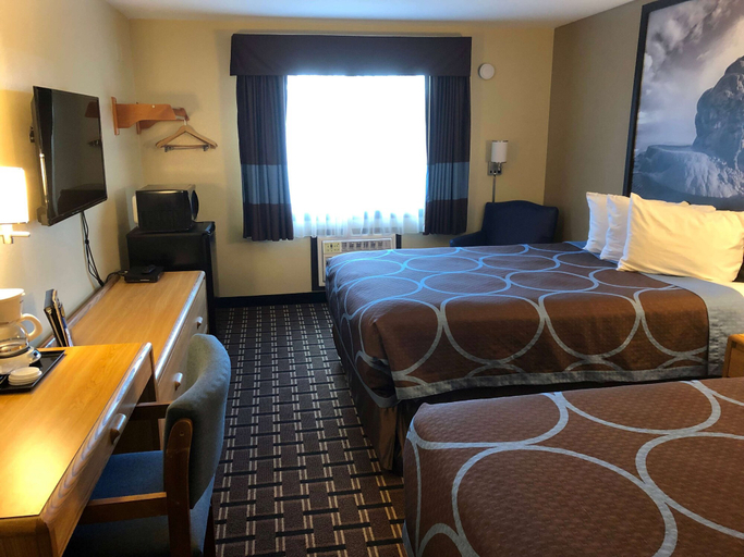 Bedroom 4, Super 8 By Wyndham Carson City, Carson City