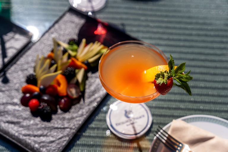 Food & Drinks 8