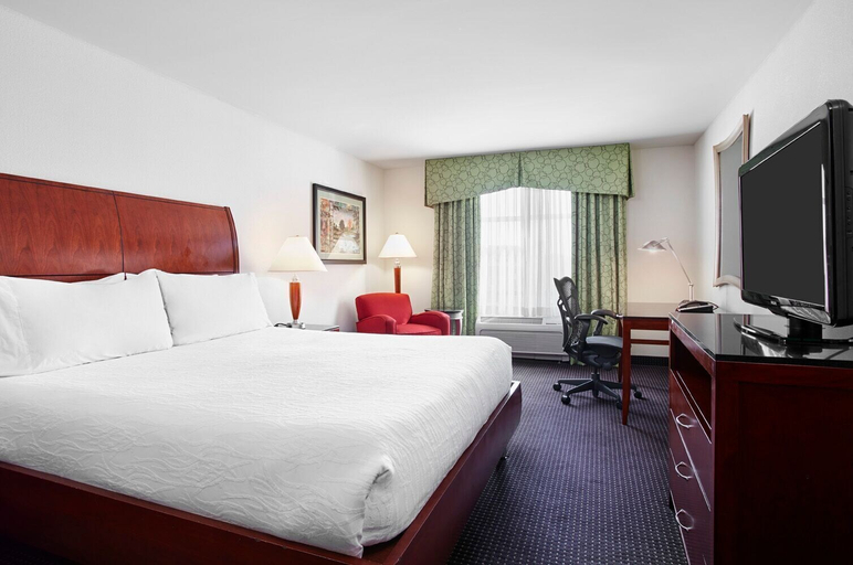 Bedroom 3, Hilton Garden Inn Rockville-Gaithersburg, Montgomery