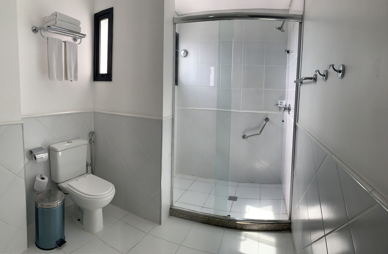 Bathroom 4, Hotel Saint Paul, Maués