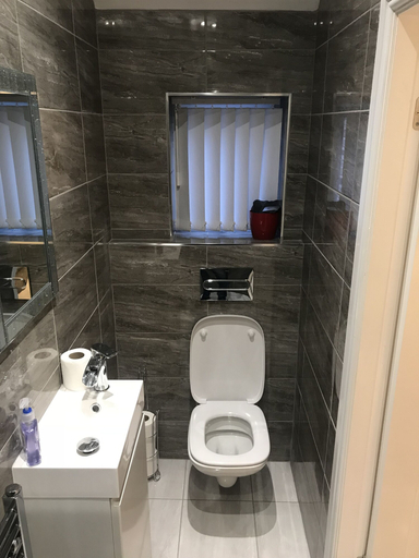 Bathroom 5, 88 Anfield, Sefton