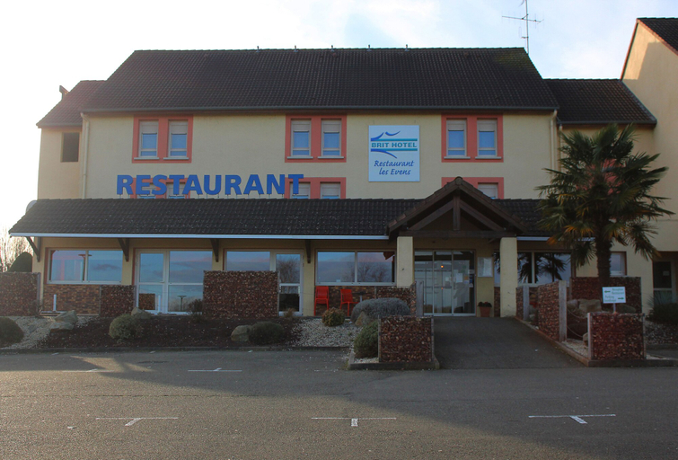 Exterior & Views 2, Brit Hotel Les Evens, Sarthe