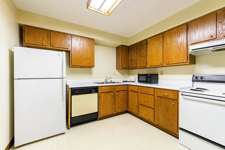Others 4, Eco Lodge Inn & Suites Bentonville near I 49, Benton
