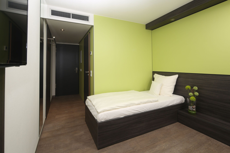 Bedroom 4, Economy-Hotel, Ulm