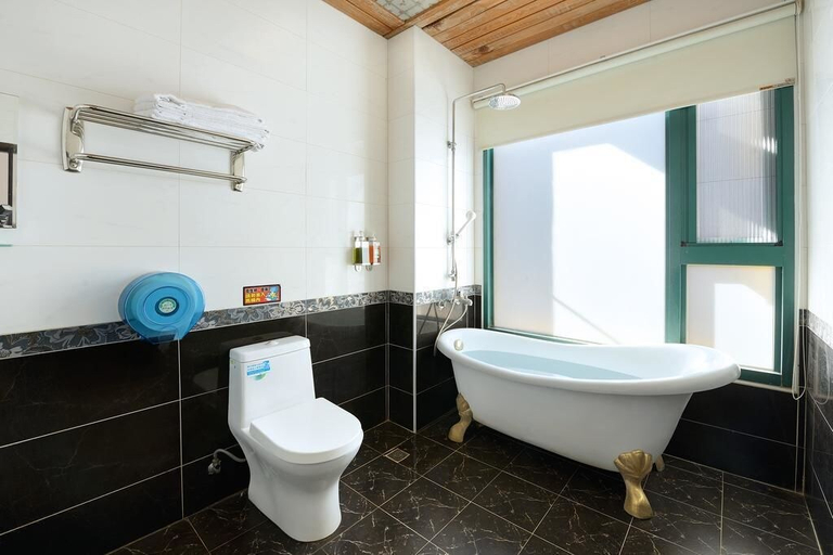 Bathroom 3, Da Jen Shan Style Resort, Pingtung