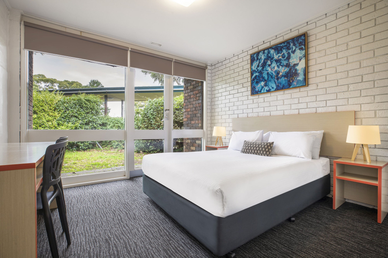 Bedroom 4, Burvale Hotel, Whitehorse - Nunawading E.