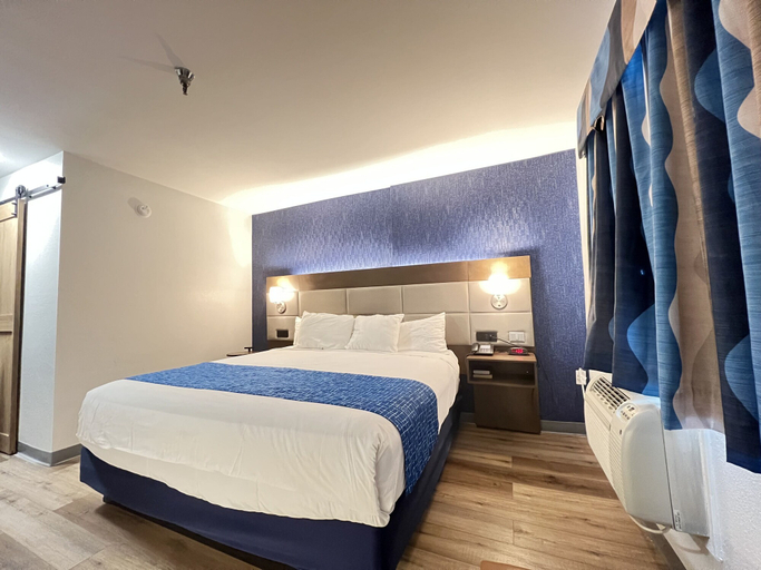 Bedroom 3, SureStay Plus Hotel by Best Western Mammoth Lakes, Mono