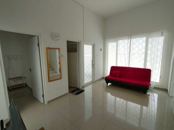 Others 5, Villa Aduwa, Malang