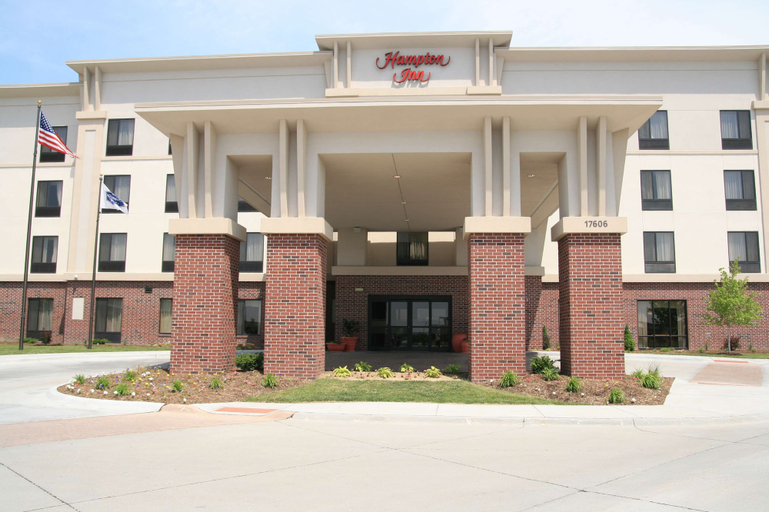 Exterior & Views 2, Hampton Inn Omaha West-Lakeside, Douglas