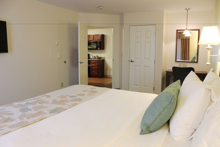 Bedroom 4, MainStay Suites Fitchburg - Madison, Dane