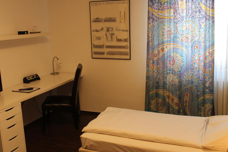 Bedroom 5, Hotel Zum Löwen, Hochtaunuskreis