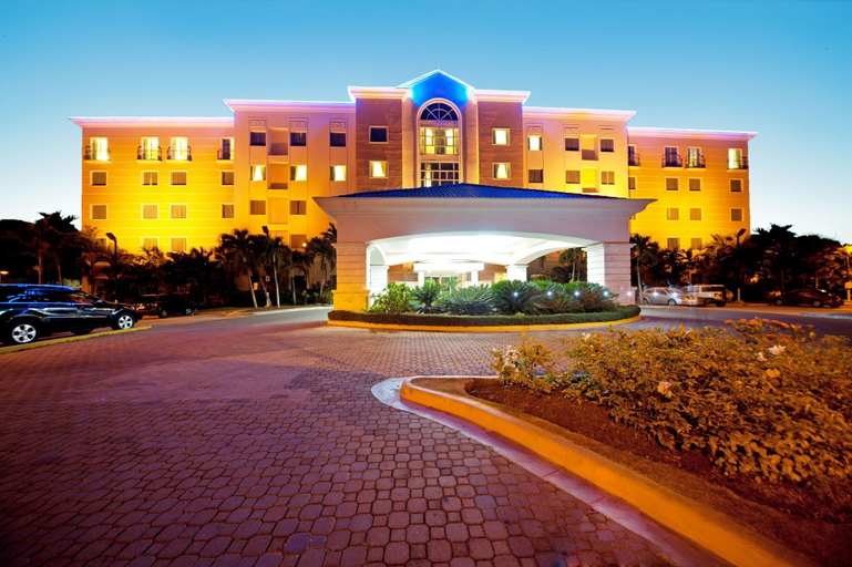 Exterior & Views 2, Hodelpa Garden Court, Santiago de los Caballeros