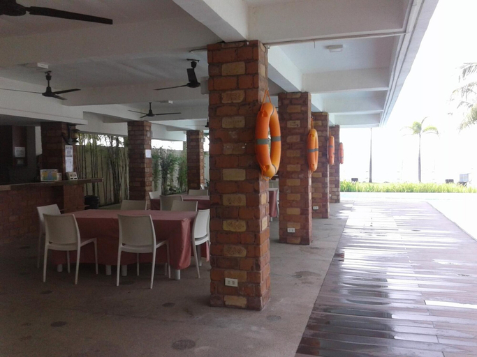 Food & Drinks, Brizo Hotel and Beach Resort, Morong