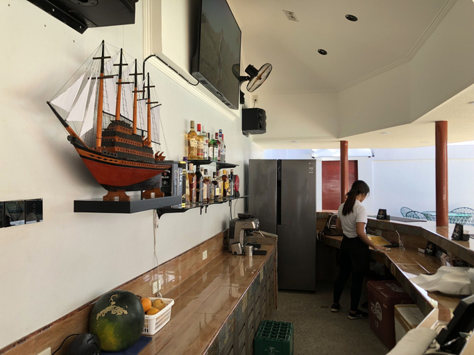 Food & Drinks 5, Out Back, Olongapo City