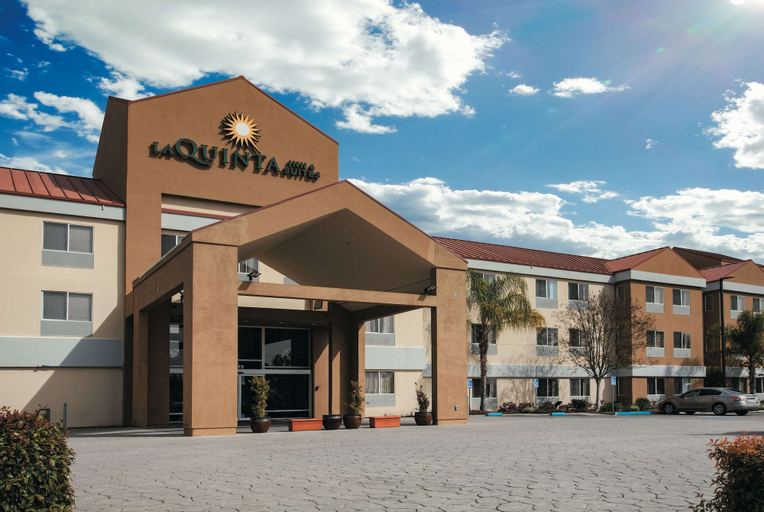 Exterior & Views 1, La Quinta Inn & Suites by Wyndham Dublin - Pleasanton, Alameda