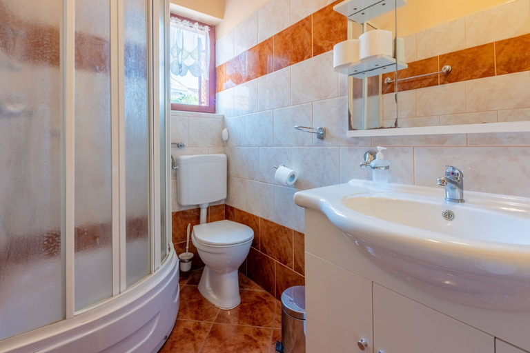 Bathroom 3, Apartments Filip, Crikvenica