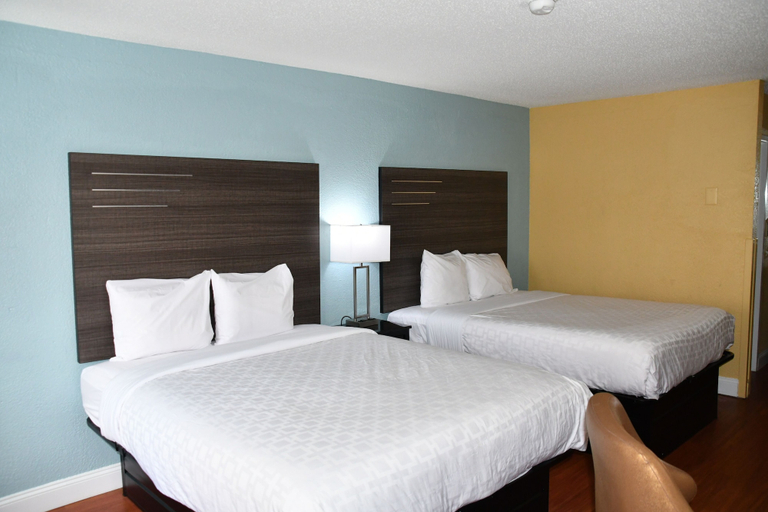Bedroom 3, Baymont by Wyndham Macon I-75, Bibb