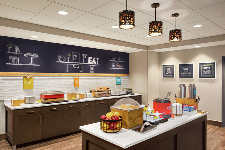Food & Drinks 5, Hampton Inn & Suites Overland Park South, Kansas City