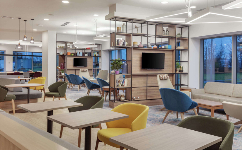 Food & Drinks 5, Hampton by Hilton Edinburgh Airport, Edinburgh