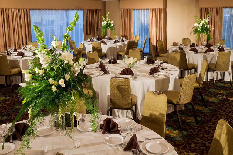 Food & Drinks 5, DoubleTree by Hilton Hotel Santa Fe, Santa Fe