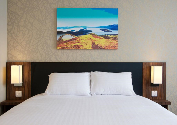 Bedroom 2, Chain Runner, Livingston by Marston's Inns, West Lothian
