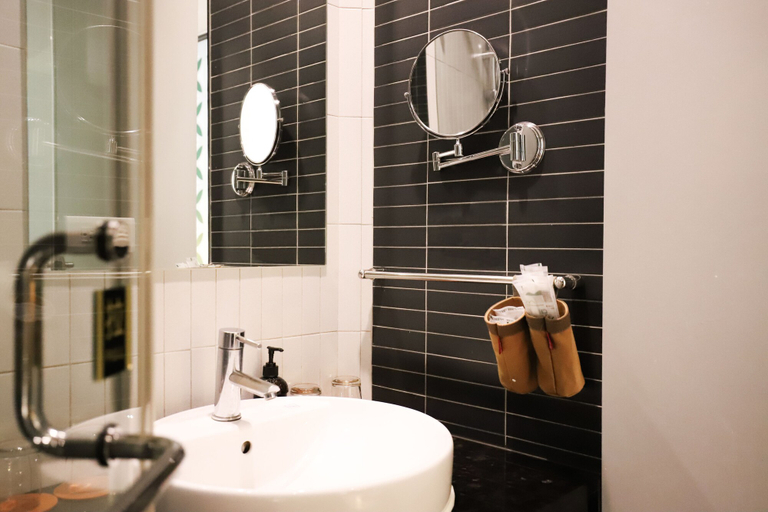 Bathroom 5, Roots Chew Hotel, Tainan