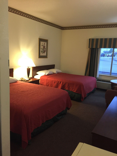 Bedroom 5, Red Carpet Inn Chambersburg, Franklin
