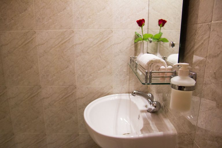 Bathroom 5, Hotel Shoolin Grand, Kamrup Metropolitan