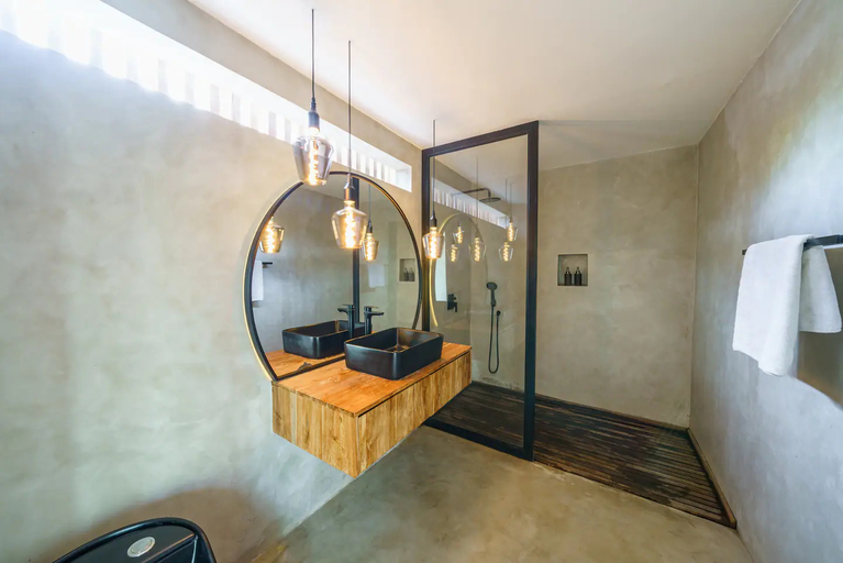 Bathroom 5, Villa Vybe: Incredible 1 BR Designer Villa in Pererenan, Badung