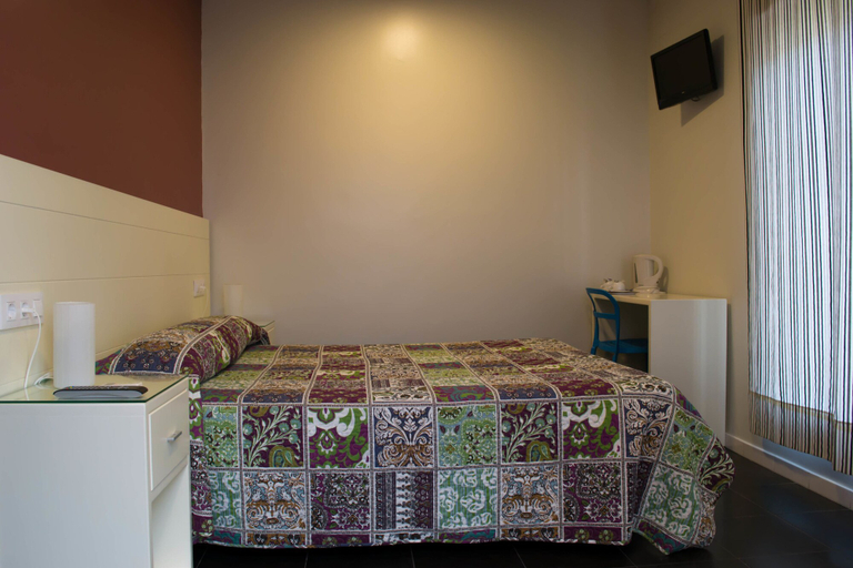 Bedroom 3, Hostal San Vicente II, Sevilla