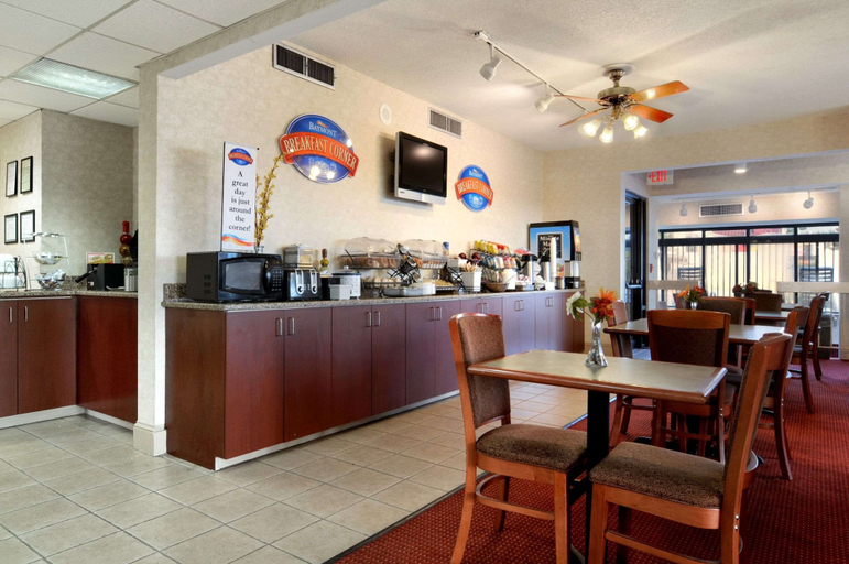 Food & Drinks 5, Baymont by Wyndham Macon I-75, Bibb