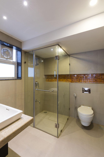 Bathroom 4, The Eternal Wave, North Goa