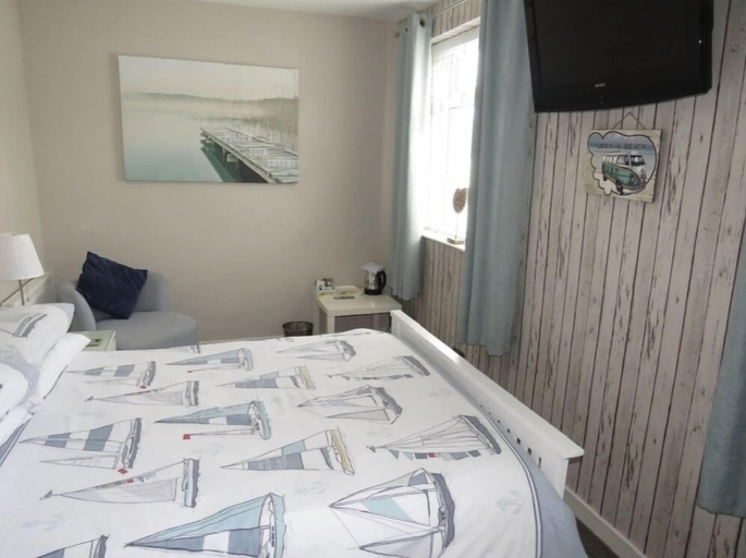 Bedroom 3, By the Seaside, Blackpool