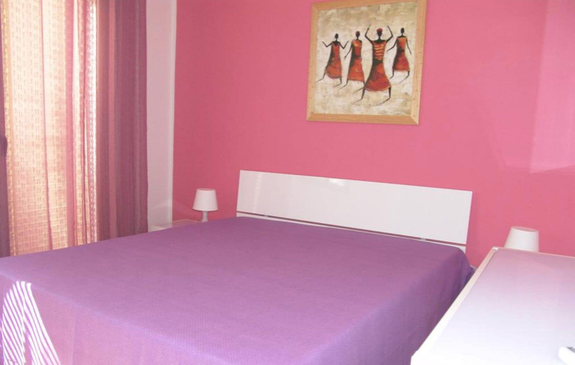 Bedroom 3, Residence Costa del Sol, Catania