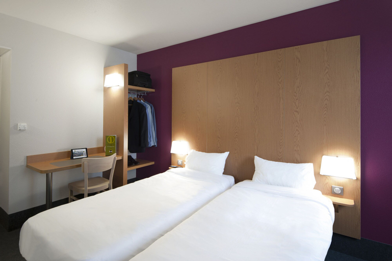 Bedroom 3, B&B HOTEL Lyon Eurexpo Chassieu, Rhône