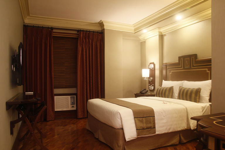Bedroom 4, Herald Suites Polaris, Makati City