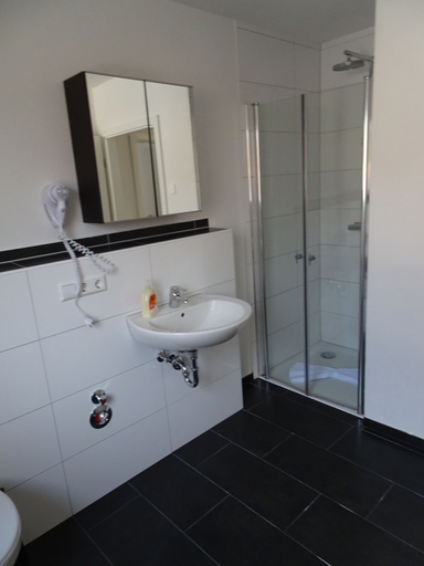 Bathroom 3, Hilda Apartments Rust, Ortenaukreis