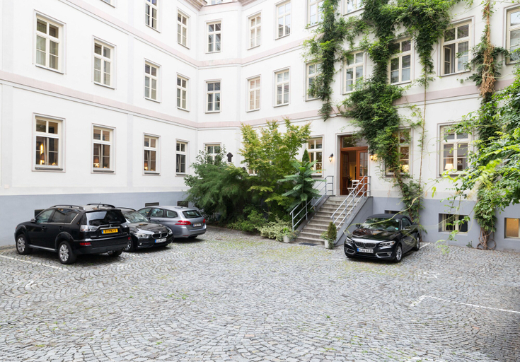 Exterior & Views 3, Unitas Hotel, Praha 1