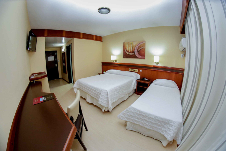 Bedroom 5, Susin Hotel, Mafra