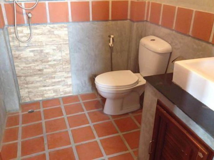 Bathroom 3, Phangan Palm Beach Resort, Ko Phangan