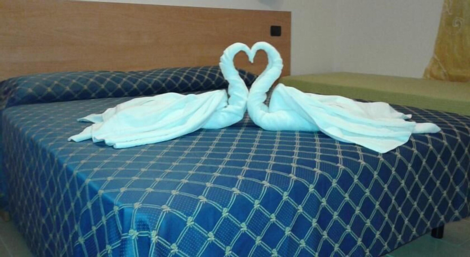 Bedroom 1, SunMoon, Rome