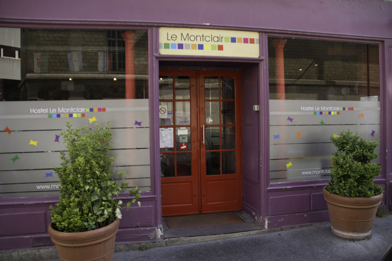 Exterior & Views 2, Le Montclair Montmartre by River - Hostel, Paris