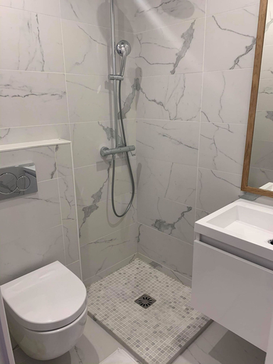 Bathroom 3, Dupleix Hotel, Paris