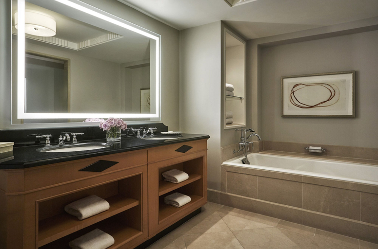 Bathroom 5, Four Seasons Hotel Washington DC, Washington D.C.